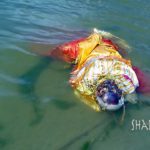 ShanTVision SEO Webdesign and drone aerial video and photography Dead body in the Ganges, Varanasi, India
